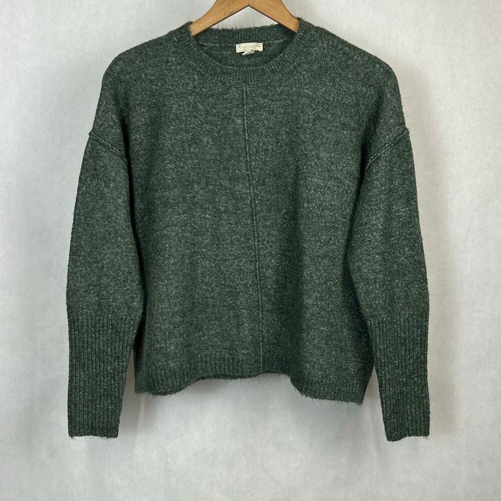 Legendary Outfitters Women’s Crewneck Sweater Sz Medium Marled Green